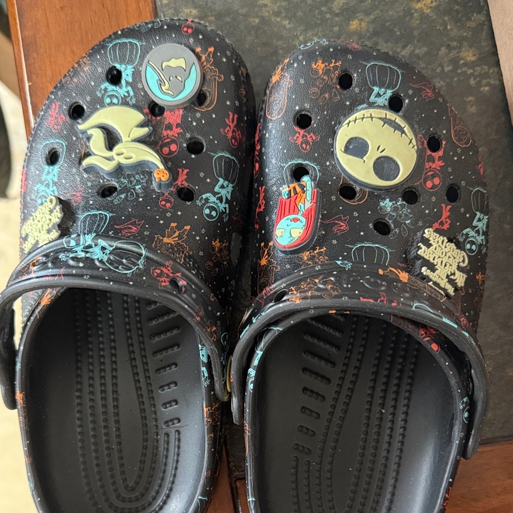 CROCS nightmare before Christmas